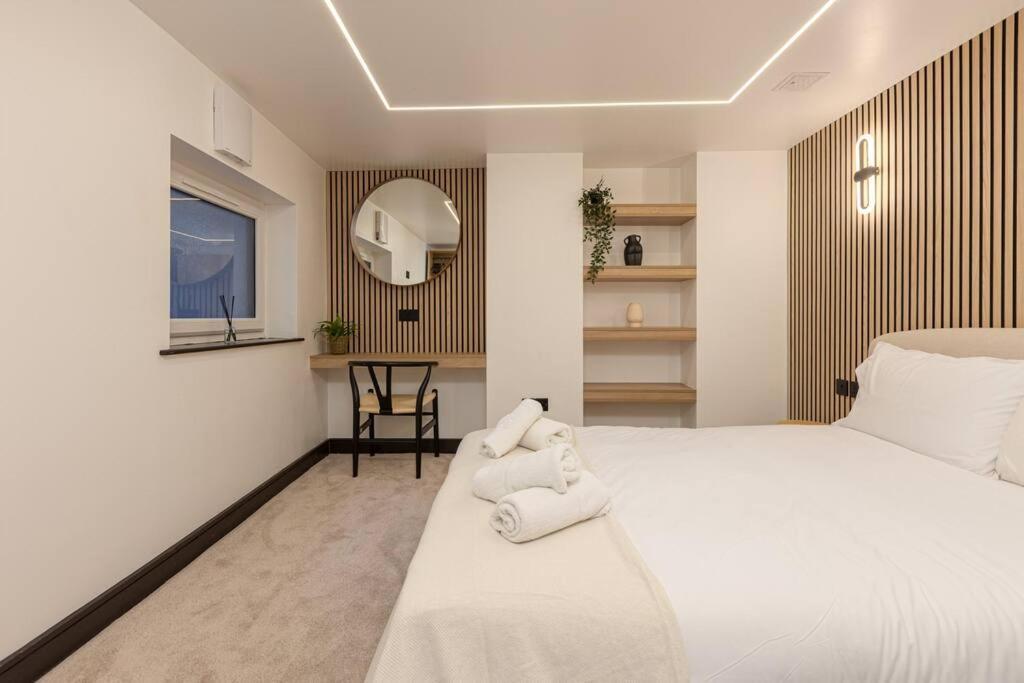 Stylish & Comfy Promenade Gem ~ Steps To The Appartamento *